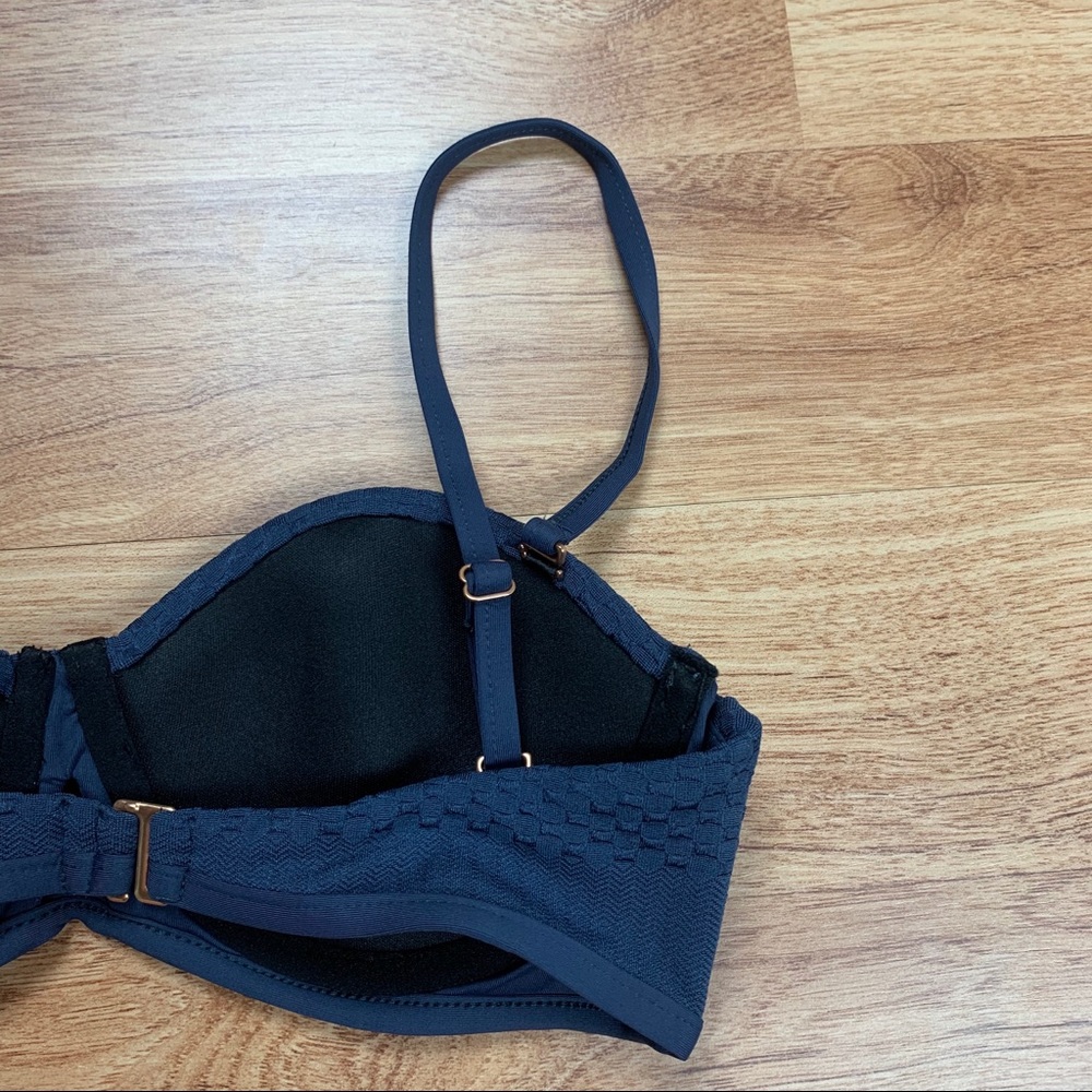NWT TAVIK Swimwear Corsica Navy Textured Bikini Top - Picture 8 of 12